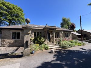 Front External- click for photo gallery